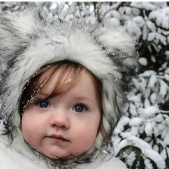 White Faux Fur Bonnet - Picture 3 of 5